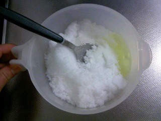 塩釜焼き・塩と卵白