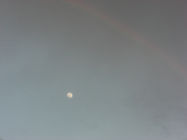 rainbow_n_moon.jpg